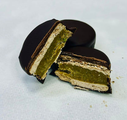 Alfajores with dulce de leche